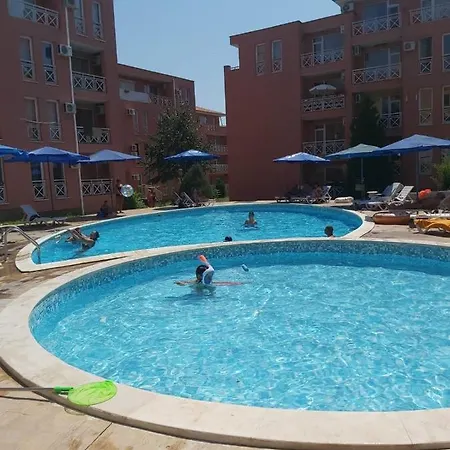 Apartamenty Sloneczny Brzeg شقة *