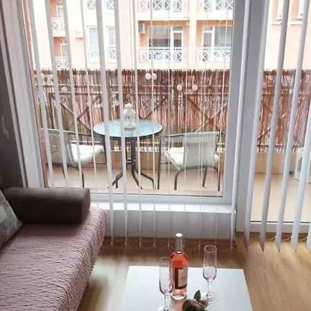 Apartamenty Sloneczny Brzeg شقة *